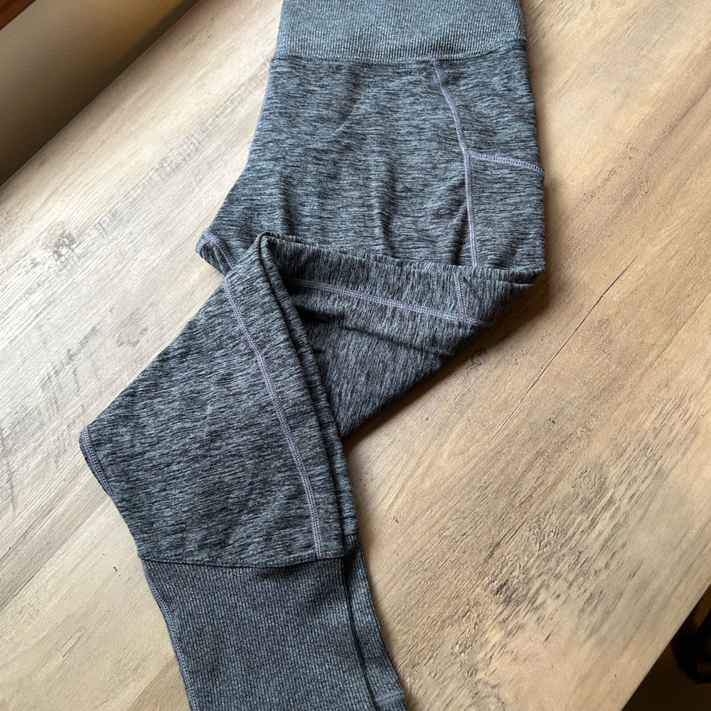 Kirkland Signature Heather Gray Leggings